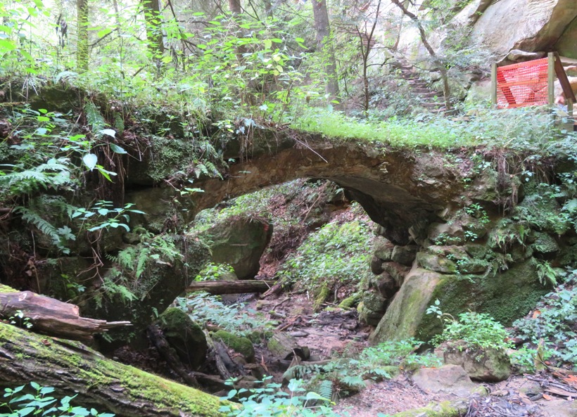 Natural stone bridge