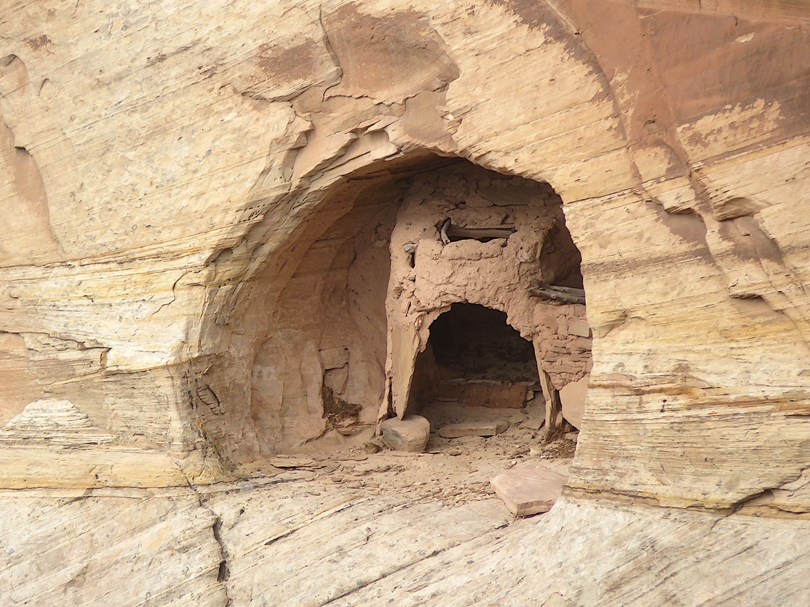 Ruin inside left cave