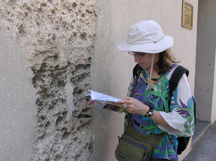 Norma in front of coquina