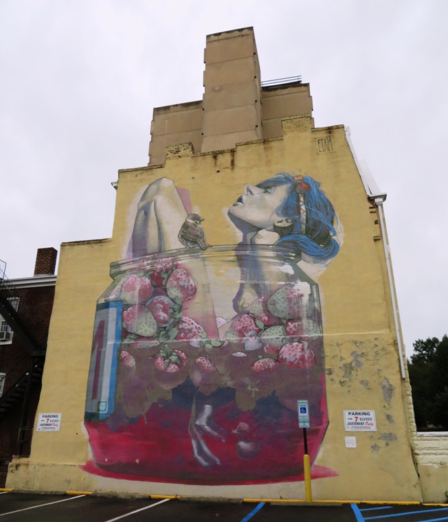 Graffiti art on side of building