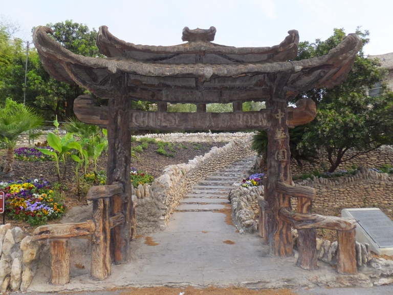 'Chinese Tea Garden' sign