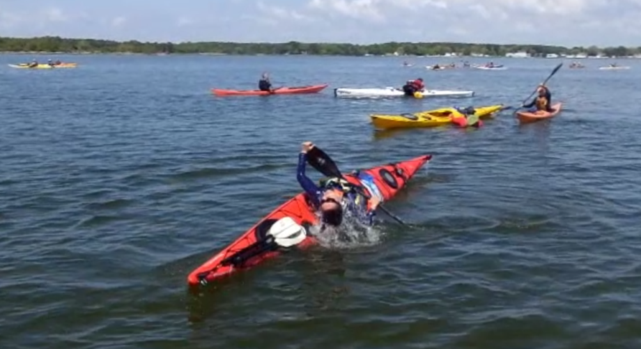 Diana rolling her kayak