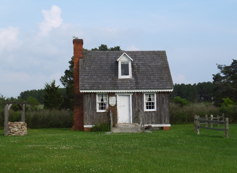 Colonial Tenant House