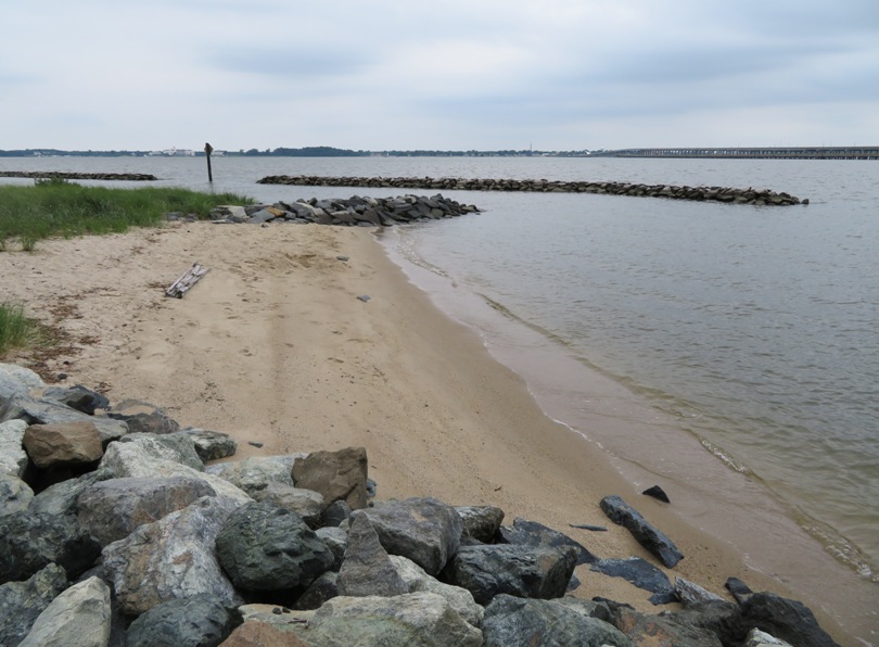 Beach in Bill Burton Fishing Pier State Park