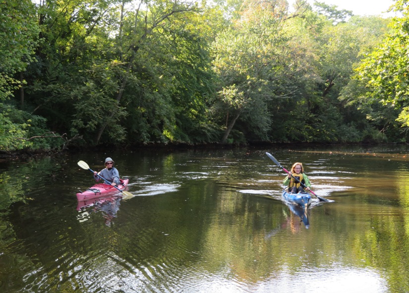 Verena and Norma kayaking