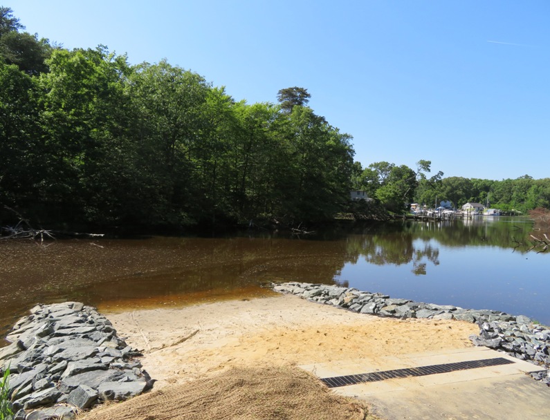 Beach launch at Locust Cove