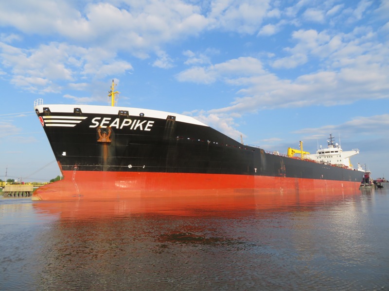 Seapike ship, front port view
