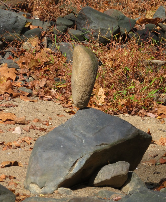 More rounded single balanced rock