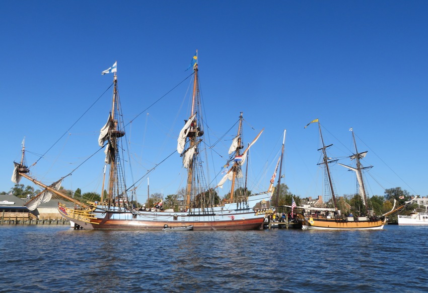 Small, yellow Sultana next to large, blue Kalmar Nyckel