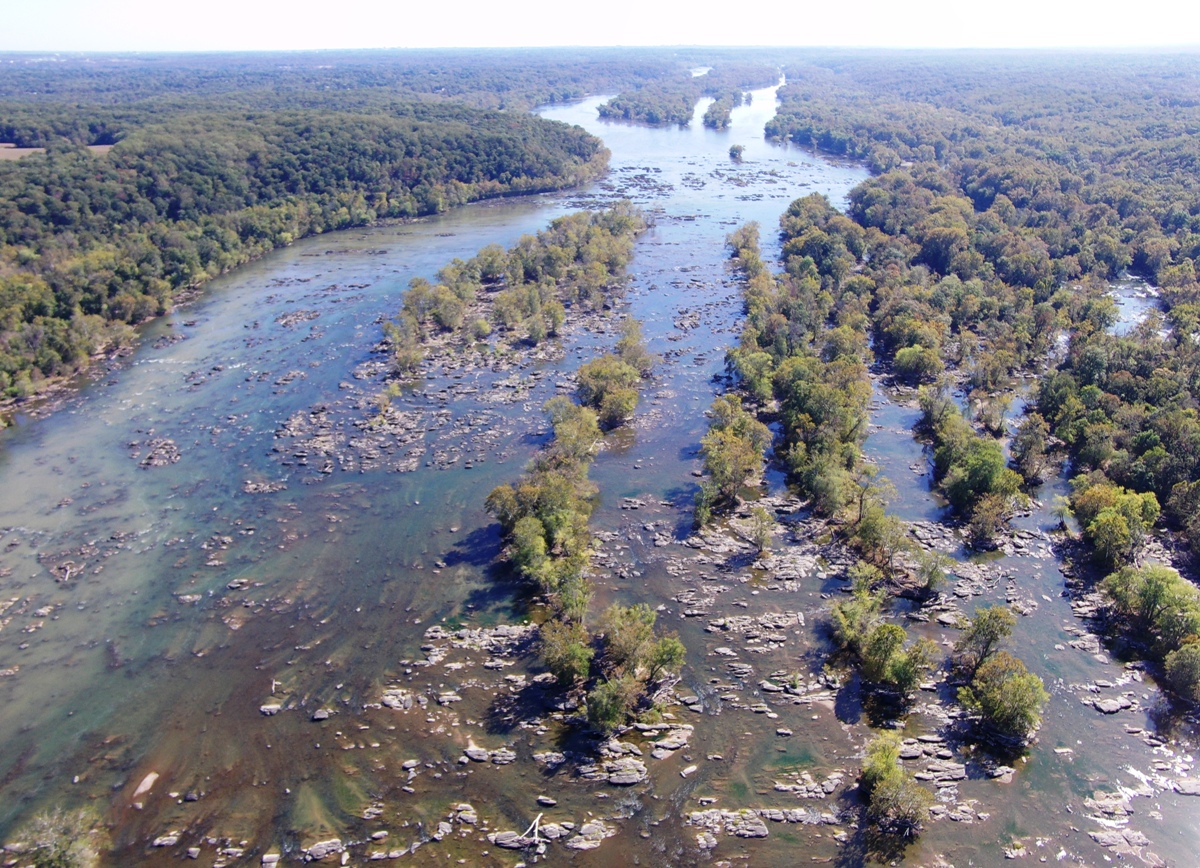Eastward view of rocky rubble on the Potomac River