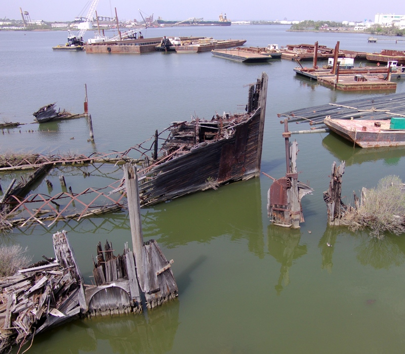 Higher view between the wrecks