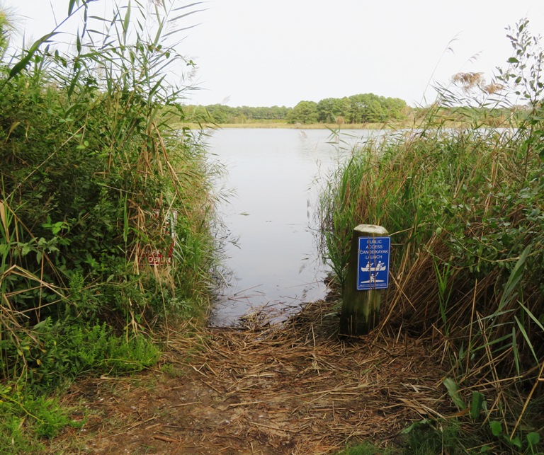 Narrow launch area between grasses