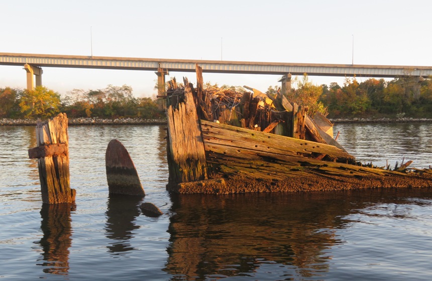 Wreck with propellor