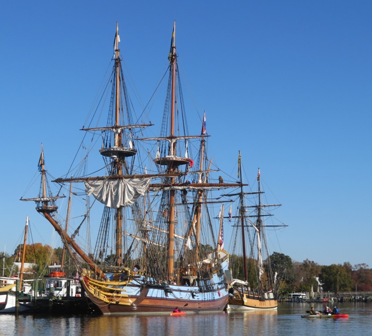 Kayakers near the Kalmar Nyckel