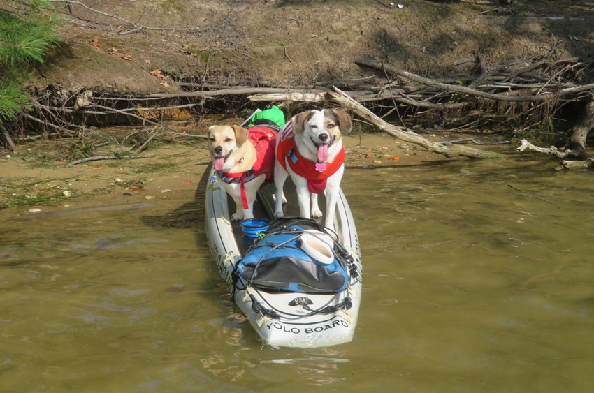 Daphne and Mia on SUP at Leoni Island