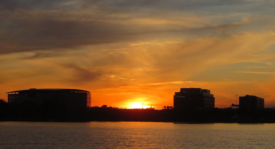 Sunset over the Baltimore Peninsula