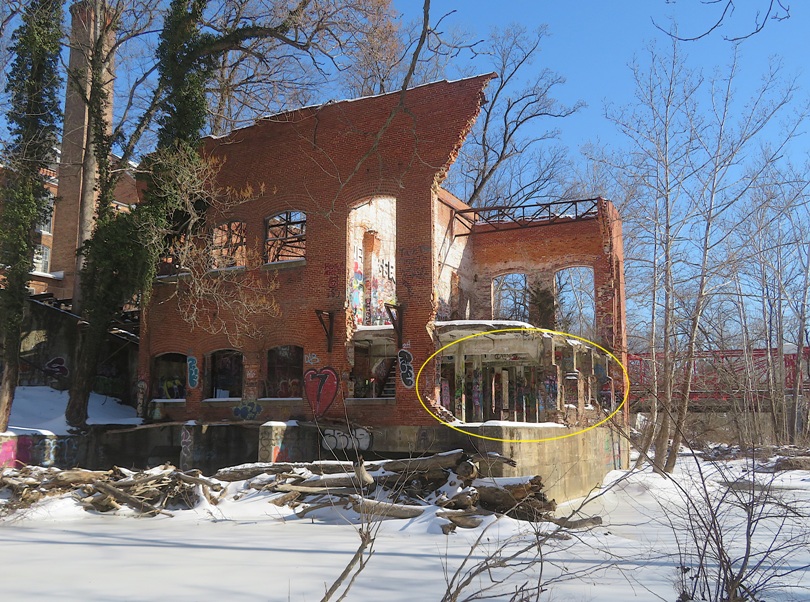 Large brick powerhouse building ruins